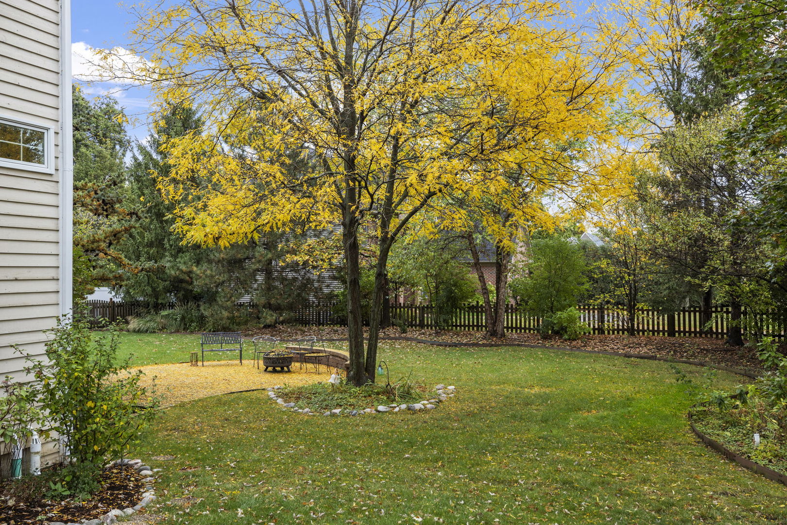 3855 Glendenning Road, Downers Grove, IL 60515