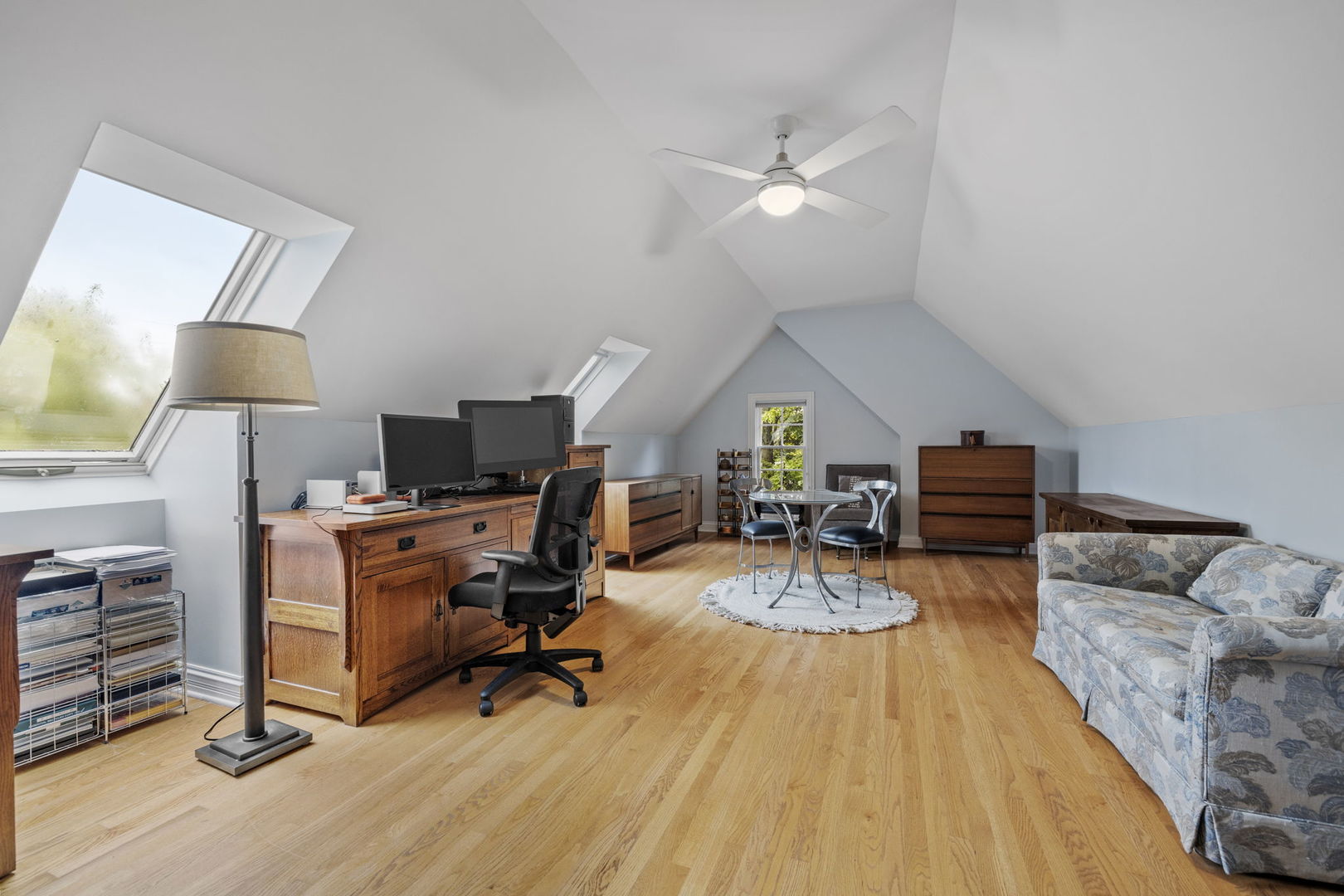 3855 Glendenning Road, Downers Grove, IL 60515