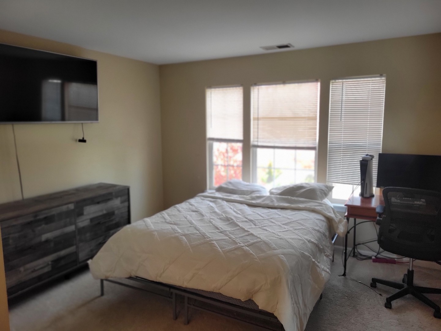 4605 Sawgrass Boulevard, Wadsworth, IL 60083