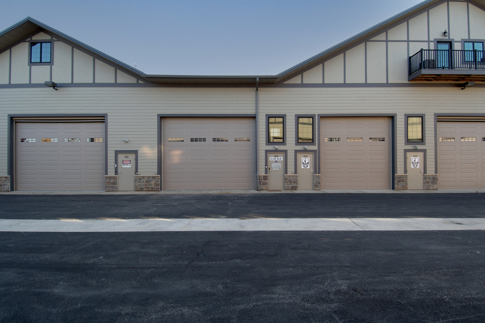 2220 Ferry Road #102, Naperville, IL 60540