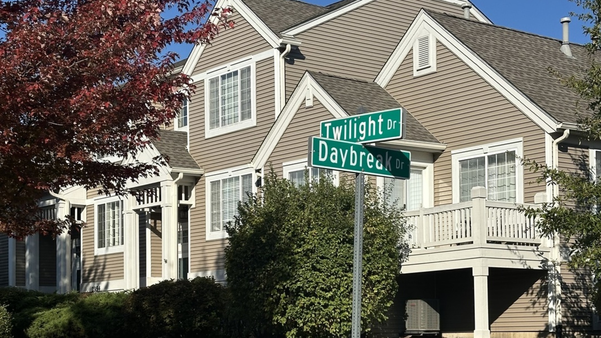 2358 TWILIGHT Drive, Aurora, IL 60503