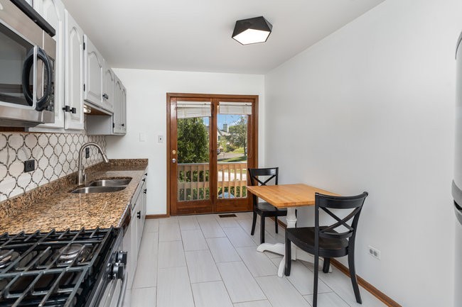 9280 Windsor Parkway, Tinley Park, IL 60487