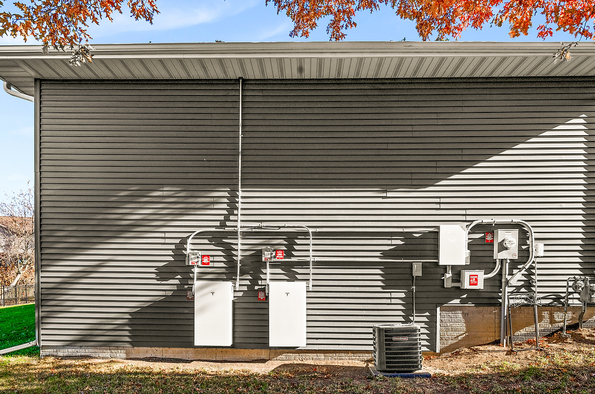 3103 Fox Creek Road, Bloomington, IL 61705