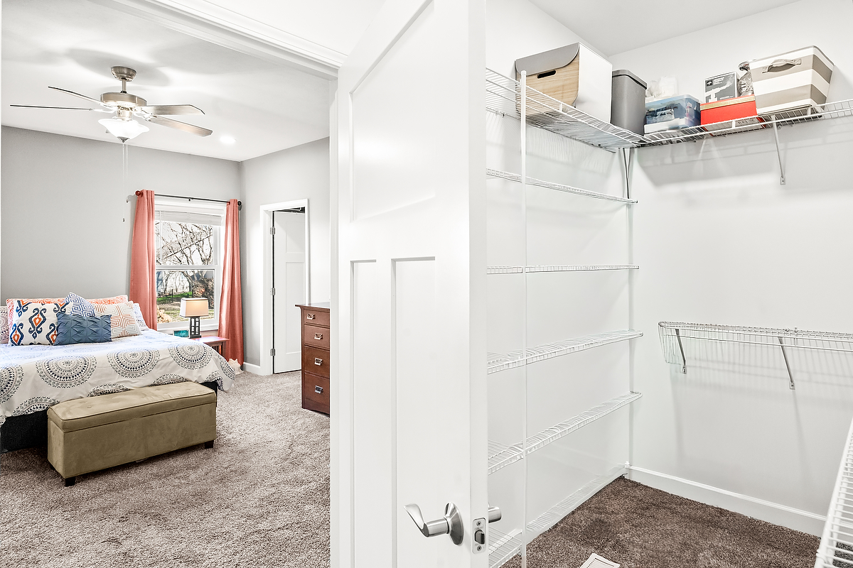 3103 Fox Creek Road, Bloomington, IL 61705