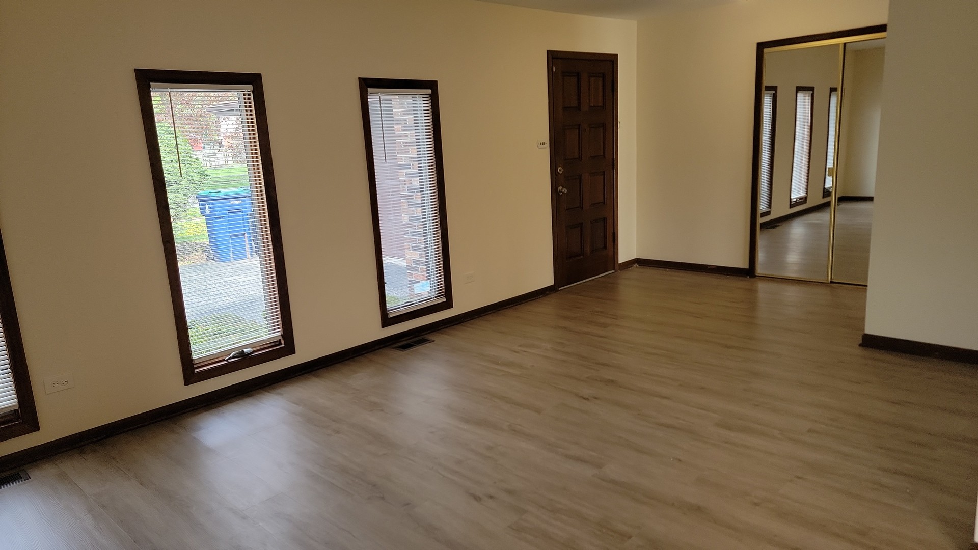 831 Violet Lane, Matteson, IL 60443