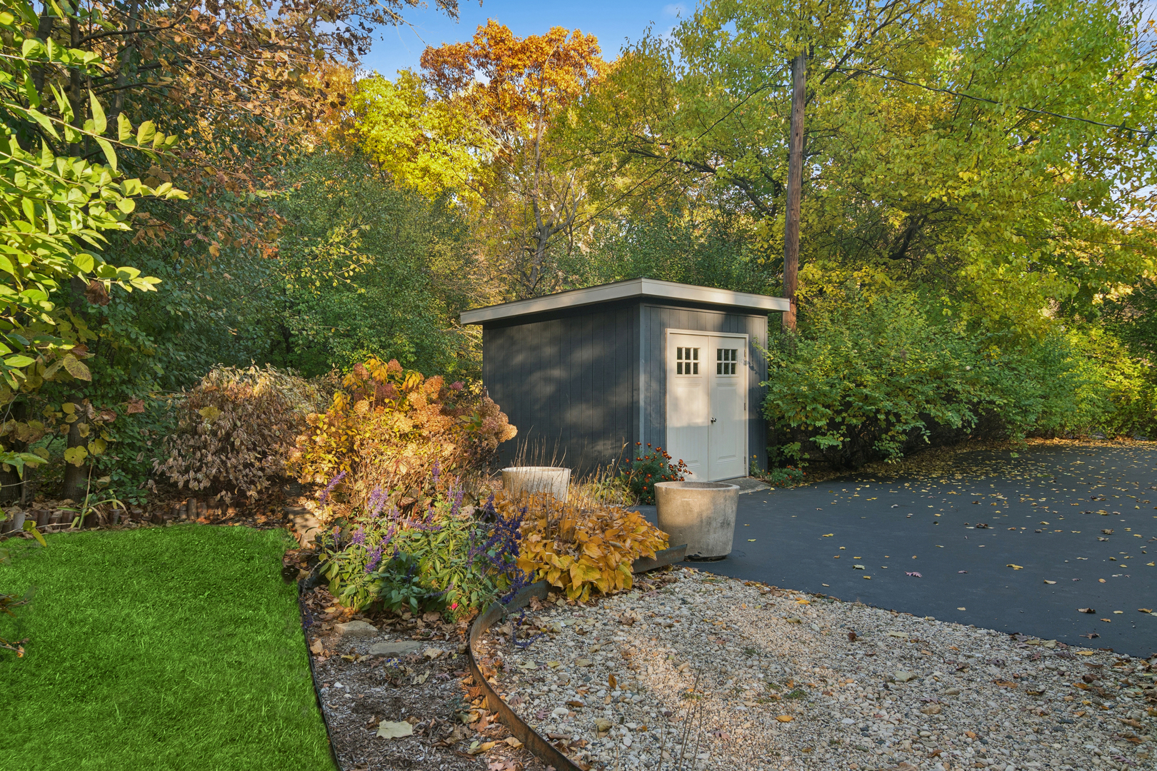 200 Edgewood Lane, Palatine, IL 60067