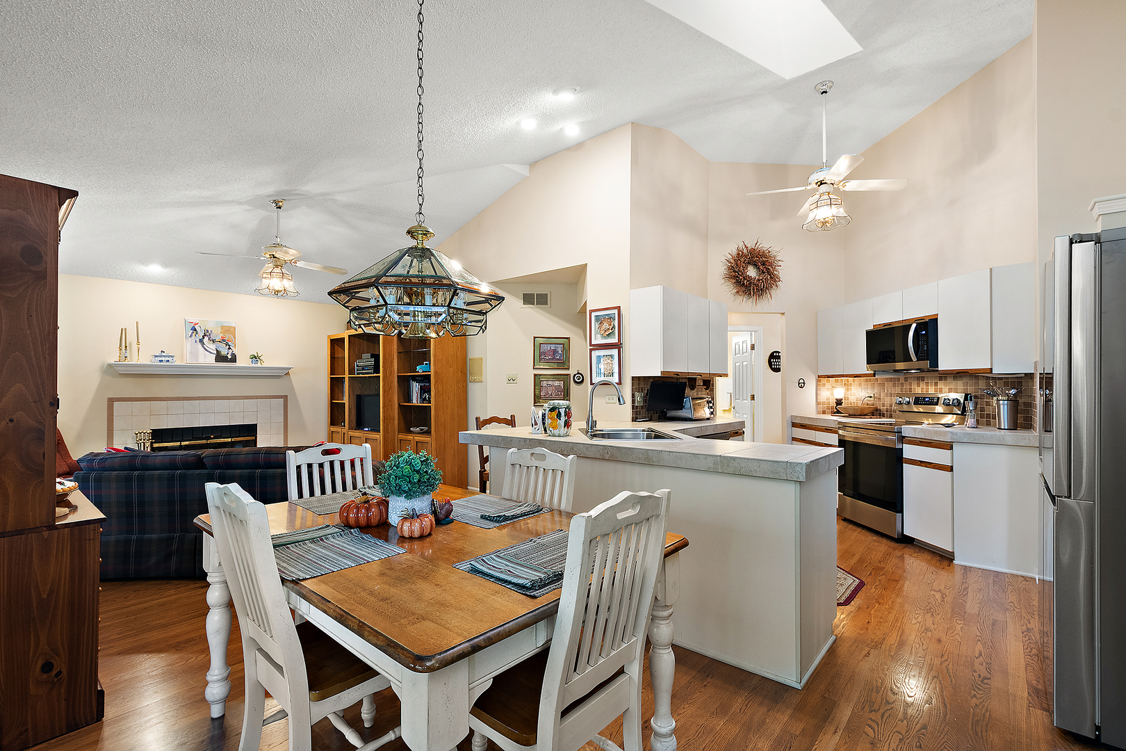 13235 S Westview Drive, Palos Heights, IL 60463