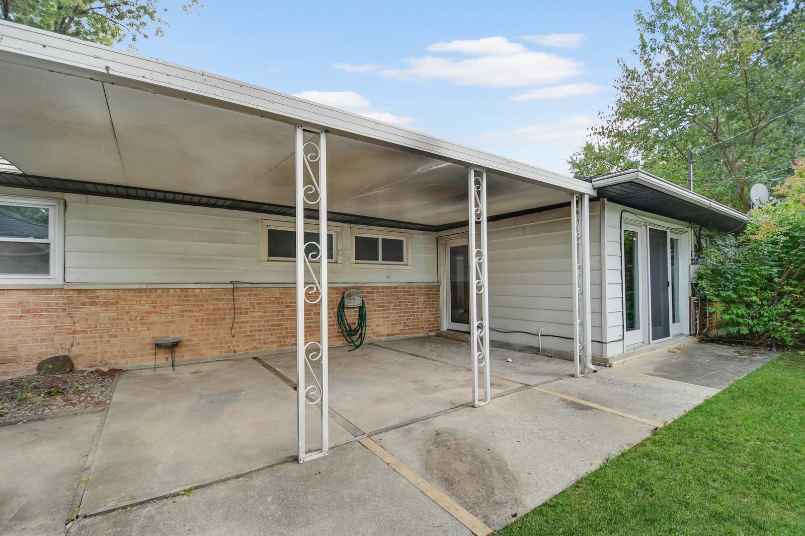 136 Willow Street, Park Forest, IL 60466