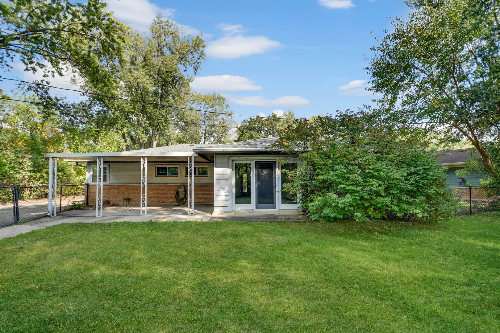 136 Willow Street, Park Forest, IL 60466