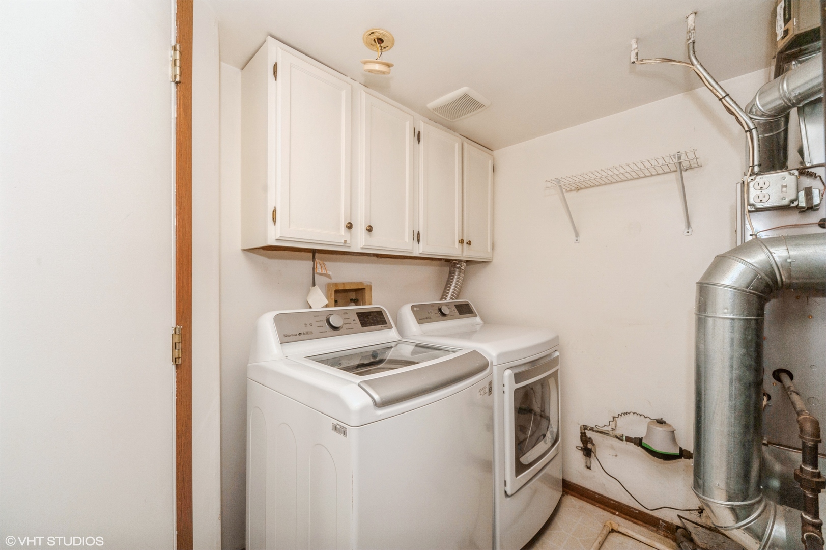 1252 S Parkside Drive, Palatine, IL 60067