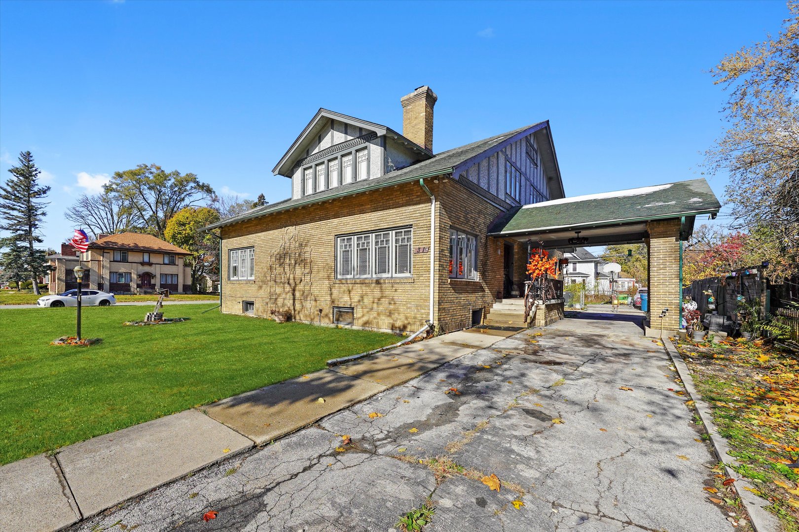 31 E 155th Street, Harvey, IL 60426