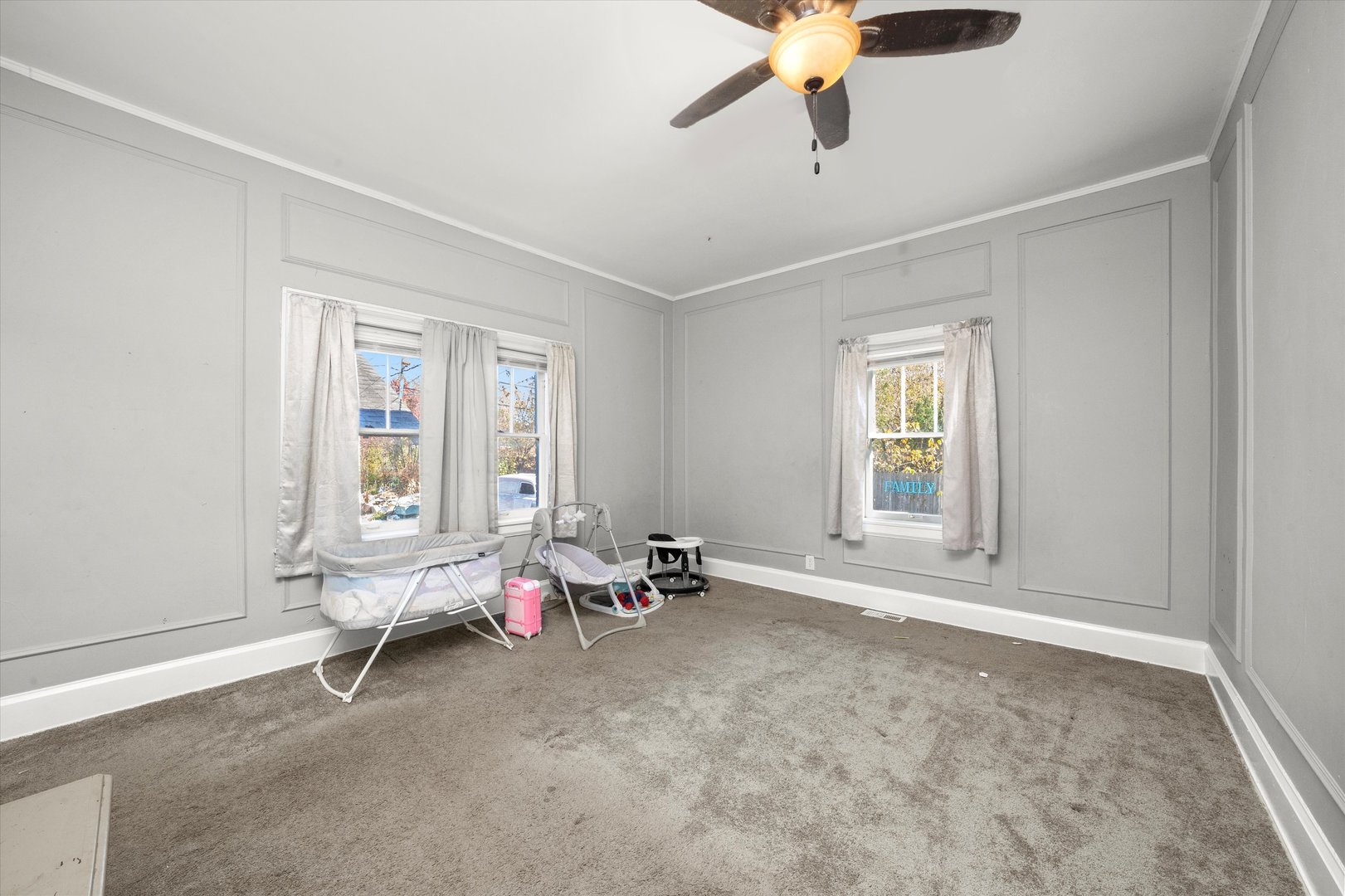 31 E 155th Street, Harvey, IL 60426