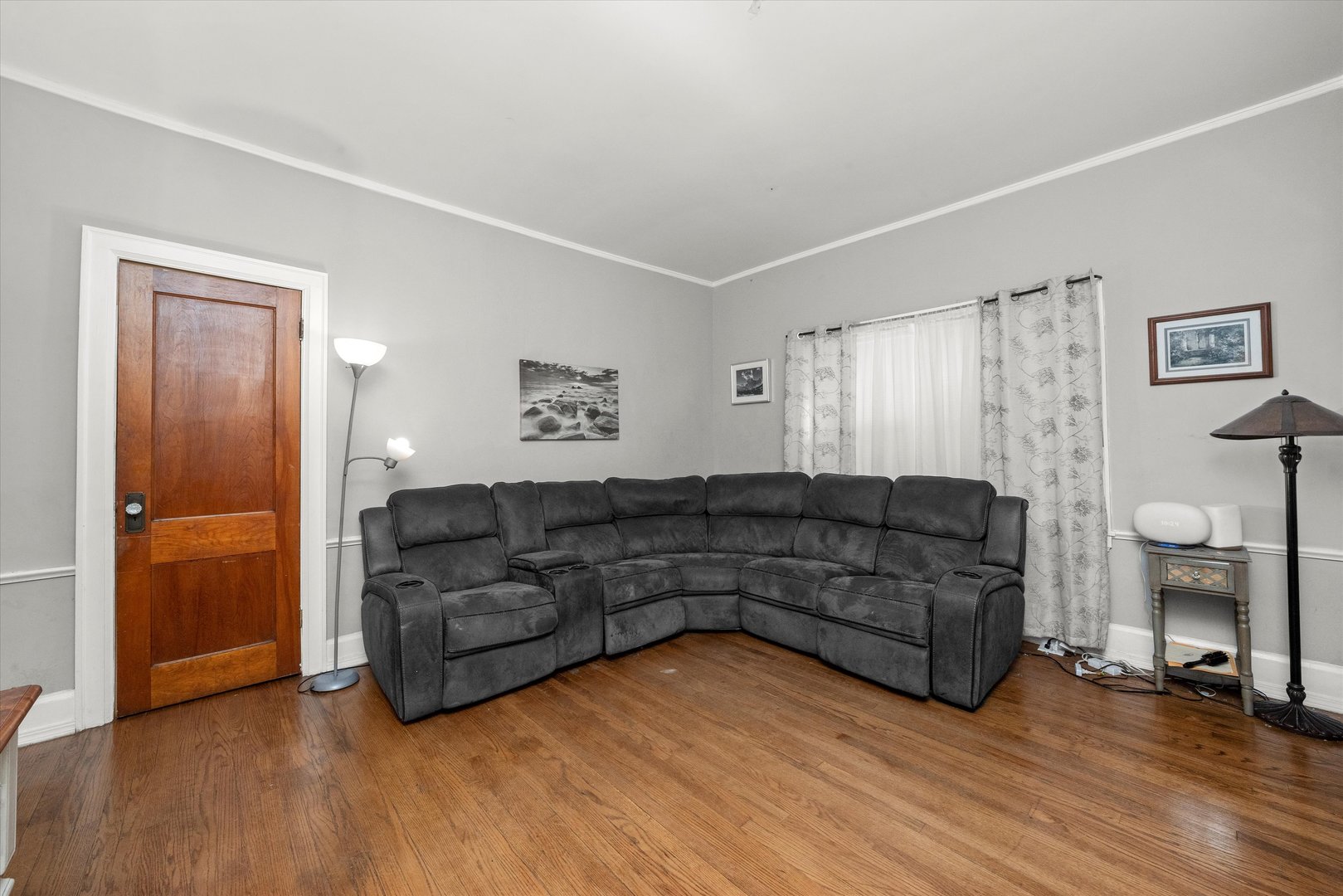 31 E 155th Street, Harvey, IL 60426