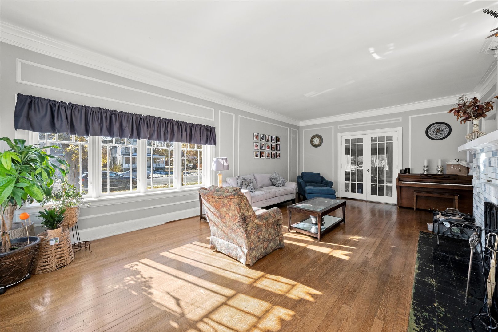 31 E 155th Street, Harvey, IL 60426