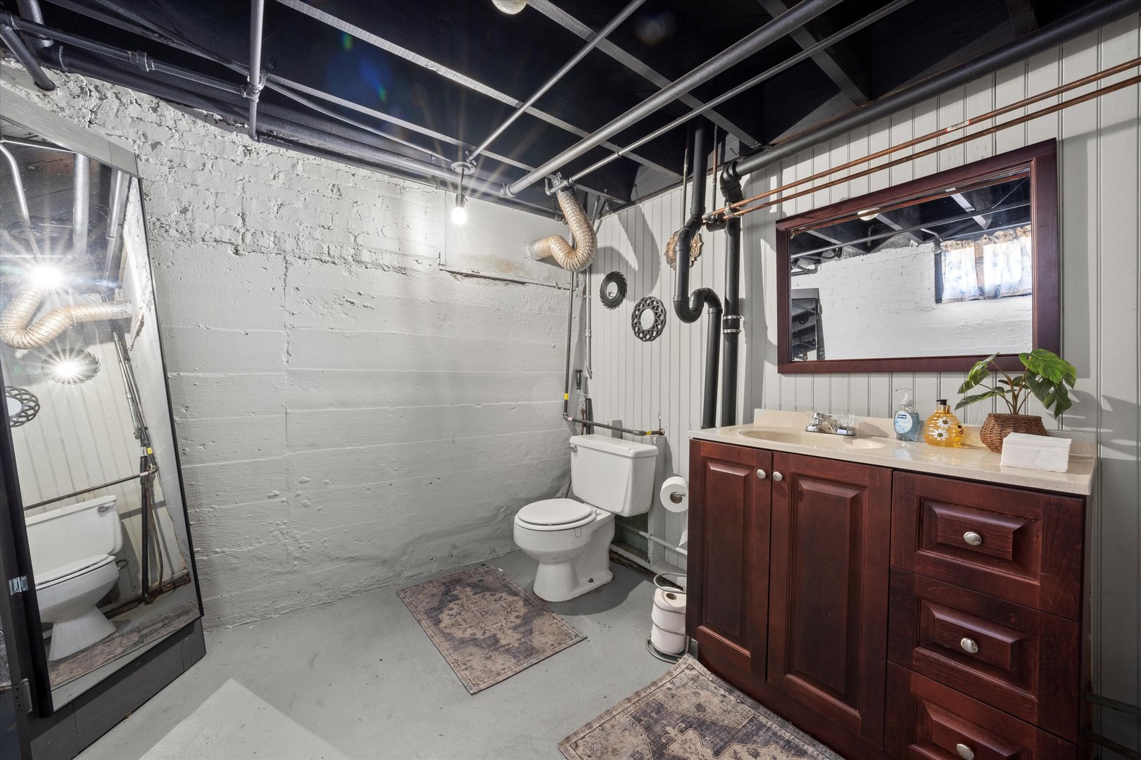 31 E 155th Street, Harvey, IL 60426