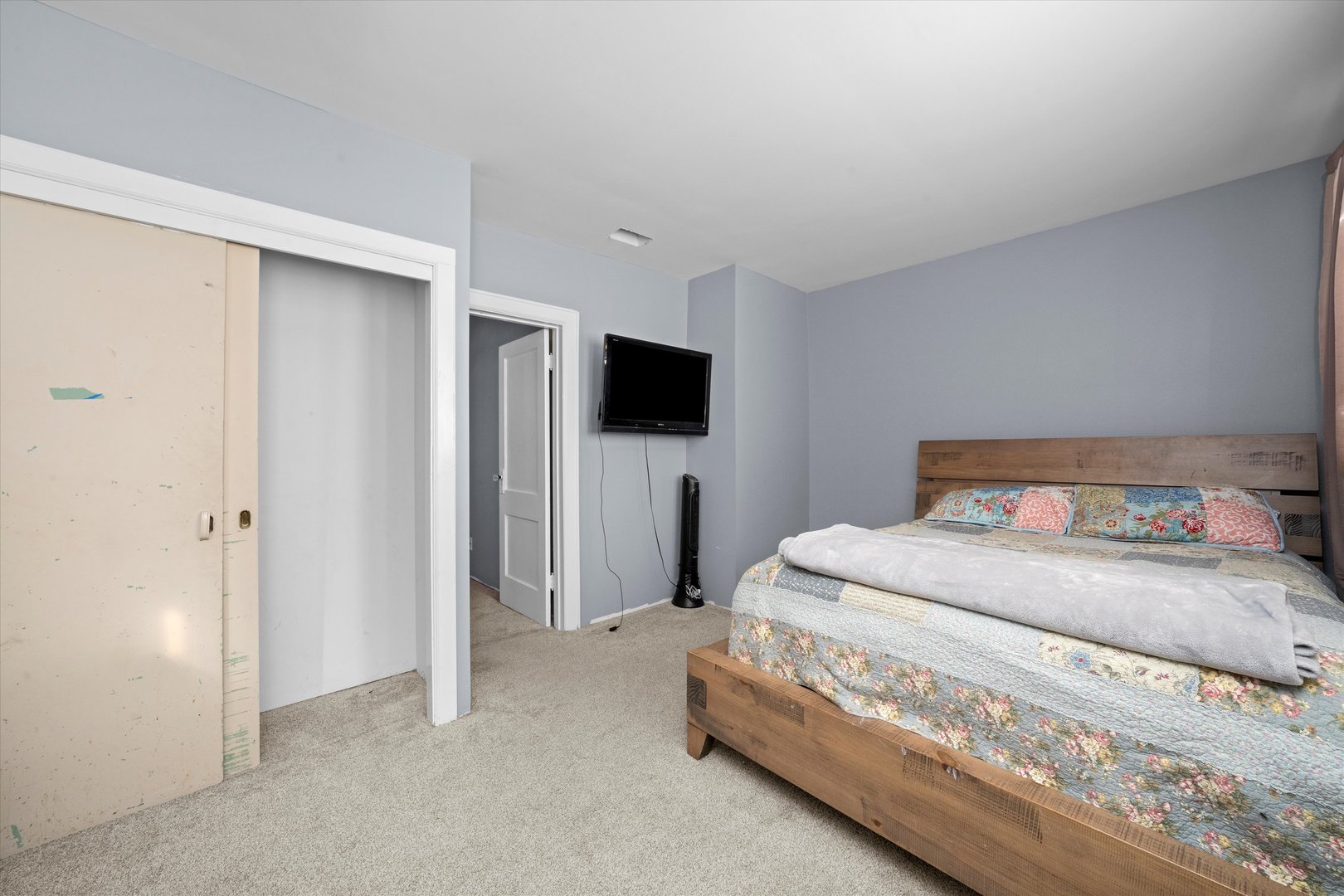 31 E 155th Street, Harvey, IL 60426