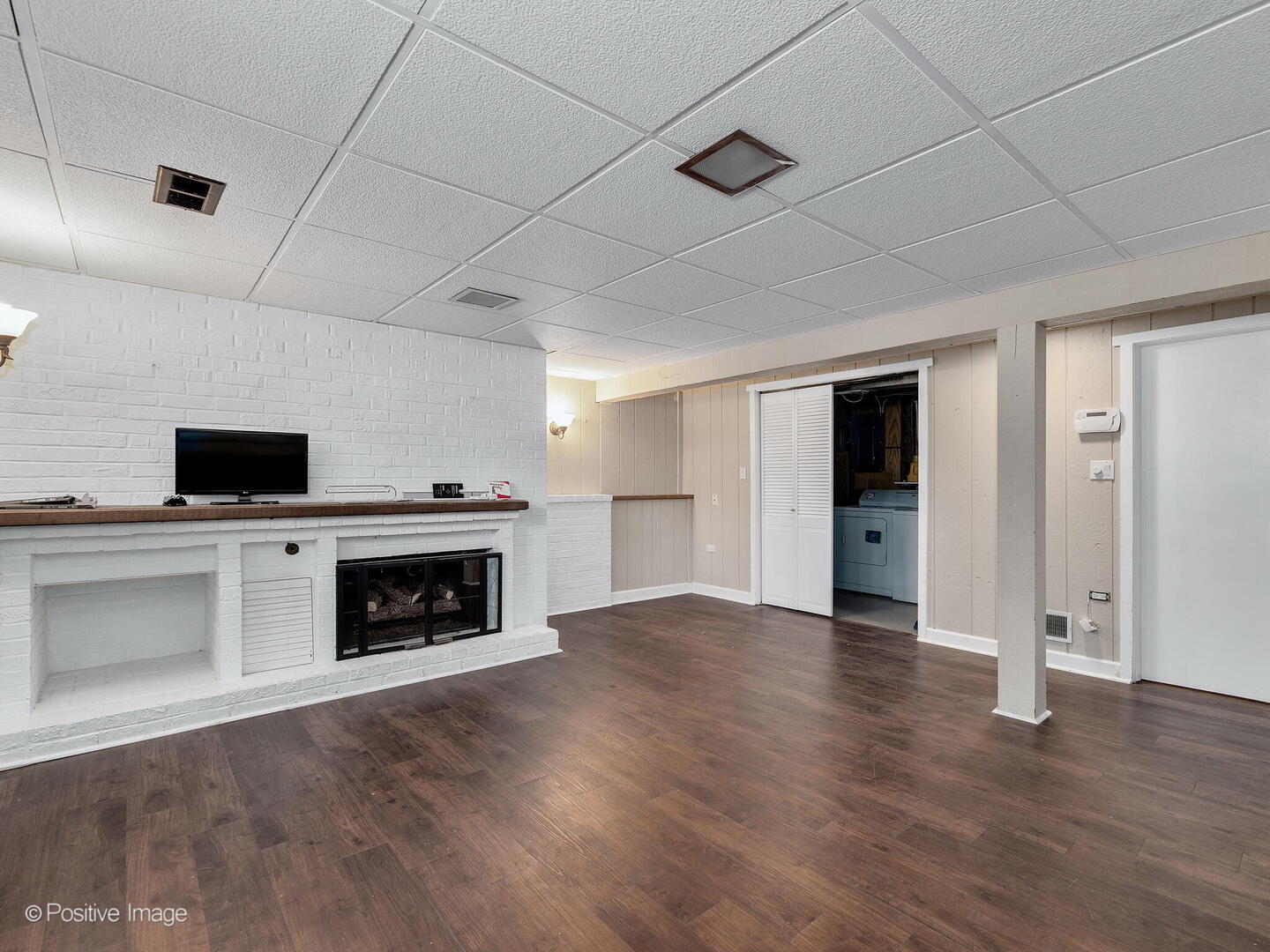 5735 Virginia Avenue, Clarendon Hills, IL 60514