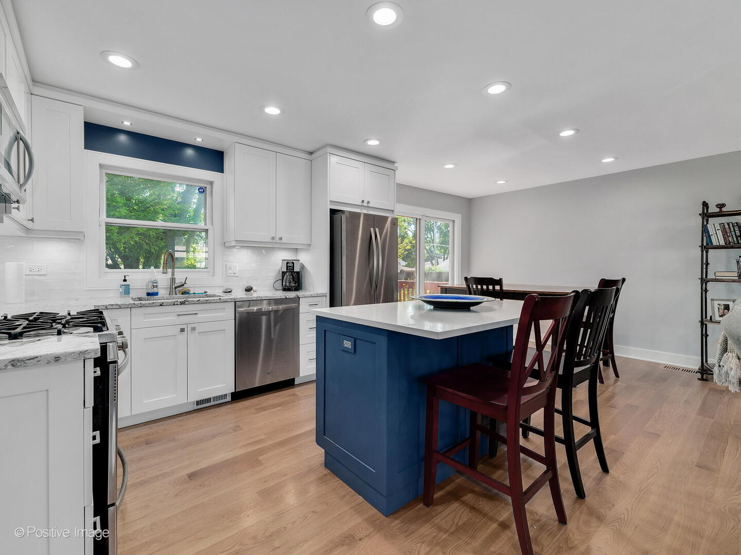 5735 Virginia Avenue, Clarendon Hills, IL 60514