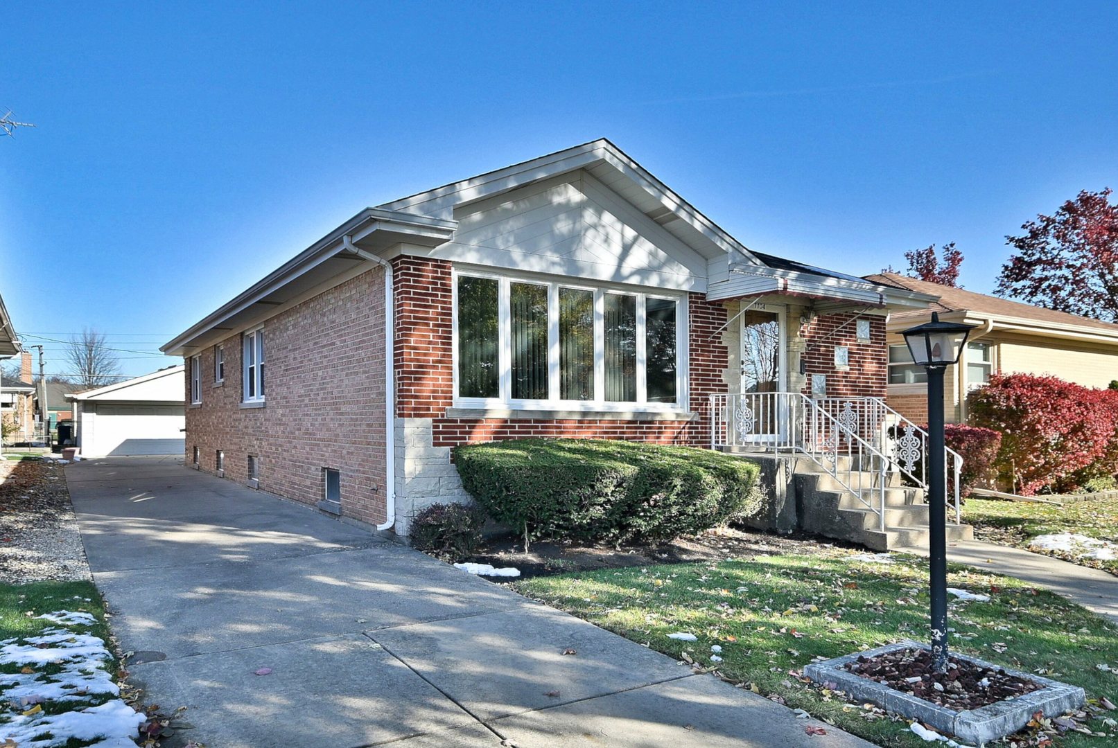 7704 W Windsor Avenue, Norridge, IL 60706
