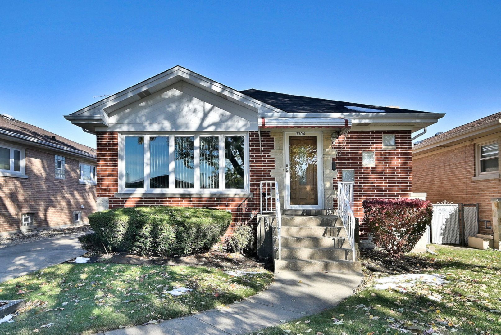 7704 W Windsor Avenue, Norridge, IL 60706