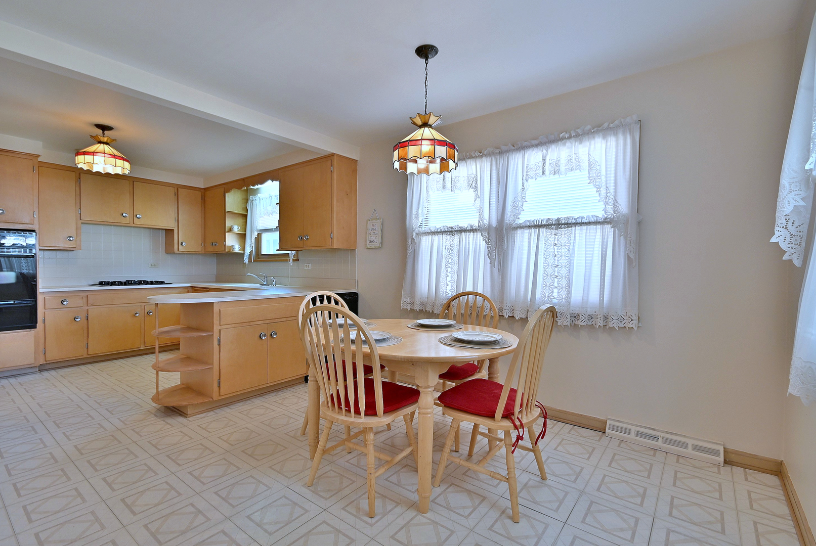 7704 W Windsor Avenue, Norridge, IL 60706