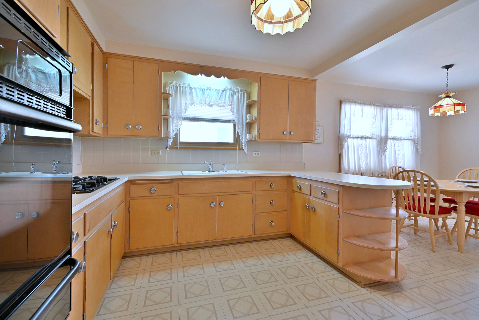 7704 W Windsor Avenue, Norridge, IL 60706