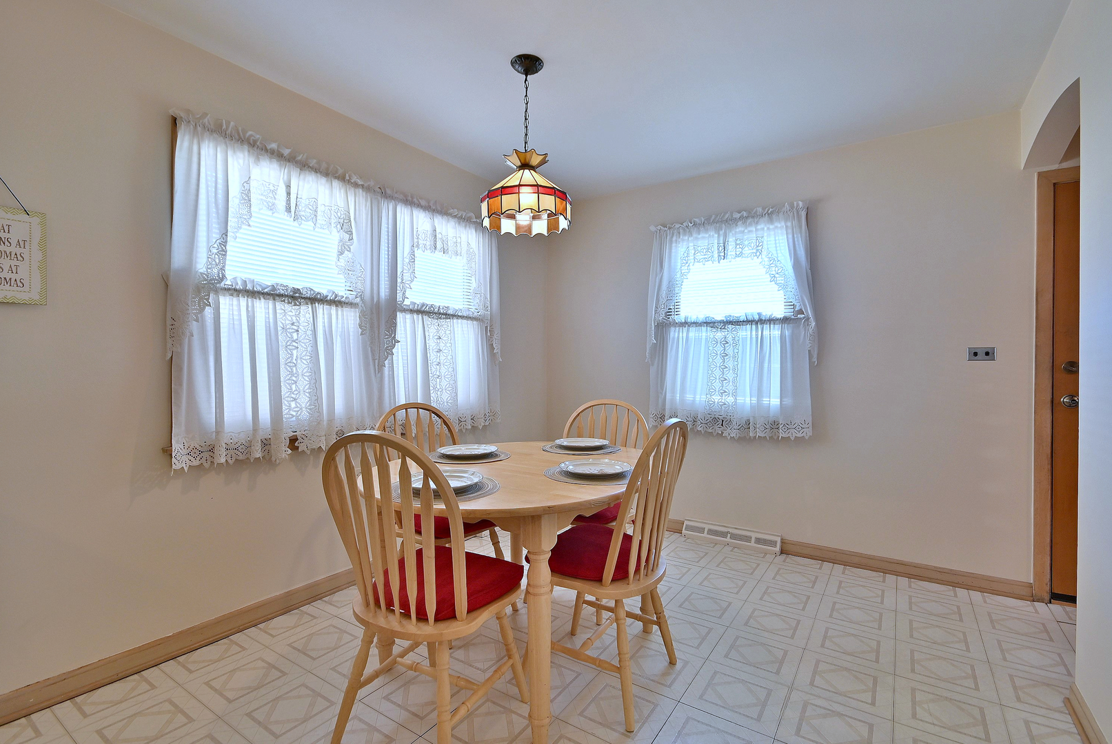 7704 W Windsor Avenue, Norridge, IL 60706