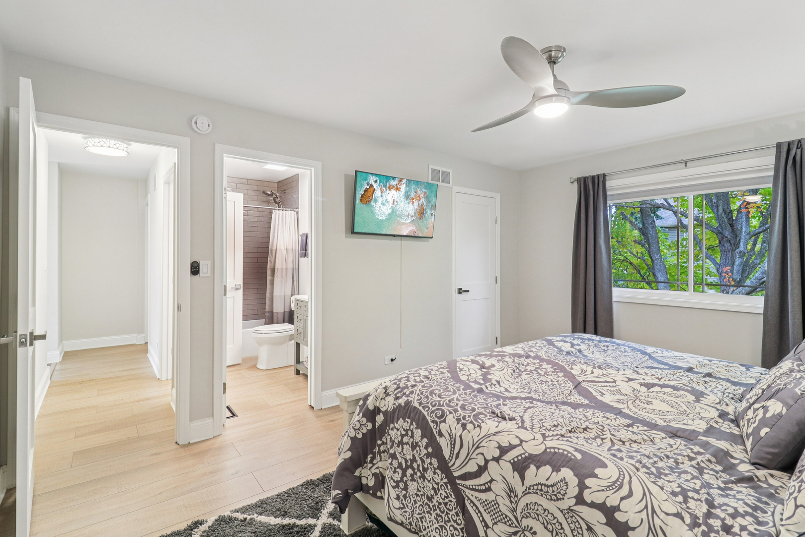 92 Lisk Drive, Hainesville, IL 60030