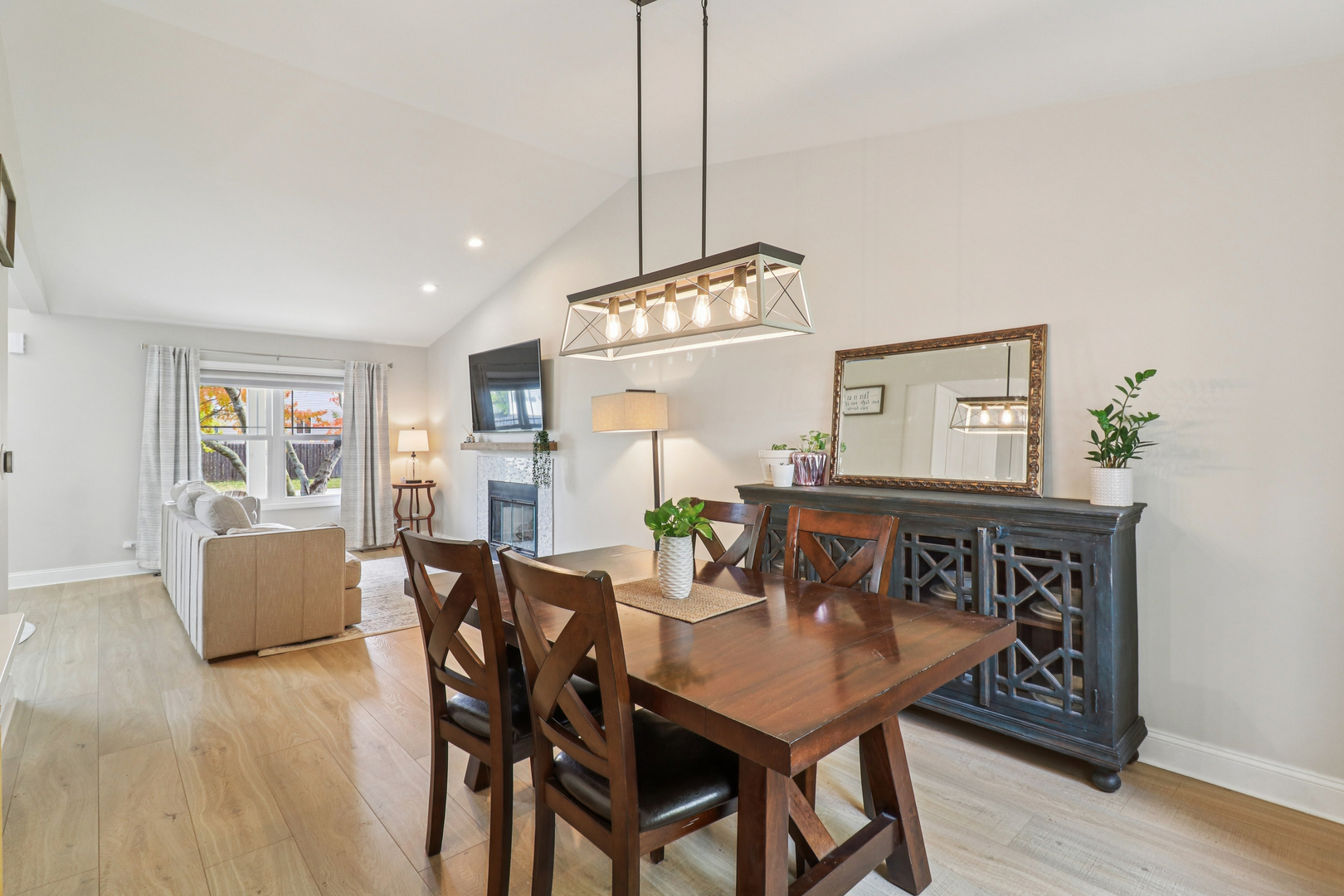 92 Lisk Drive, Hainesville, IL 60030