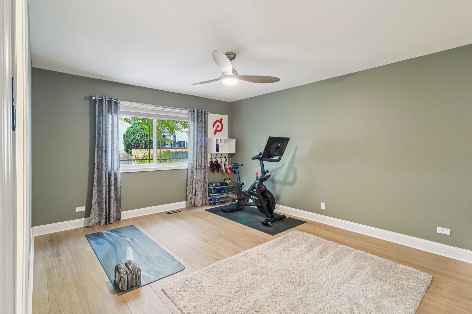 92 Lisk Drive, Hainesville, IL 60030