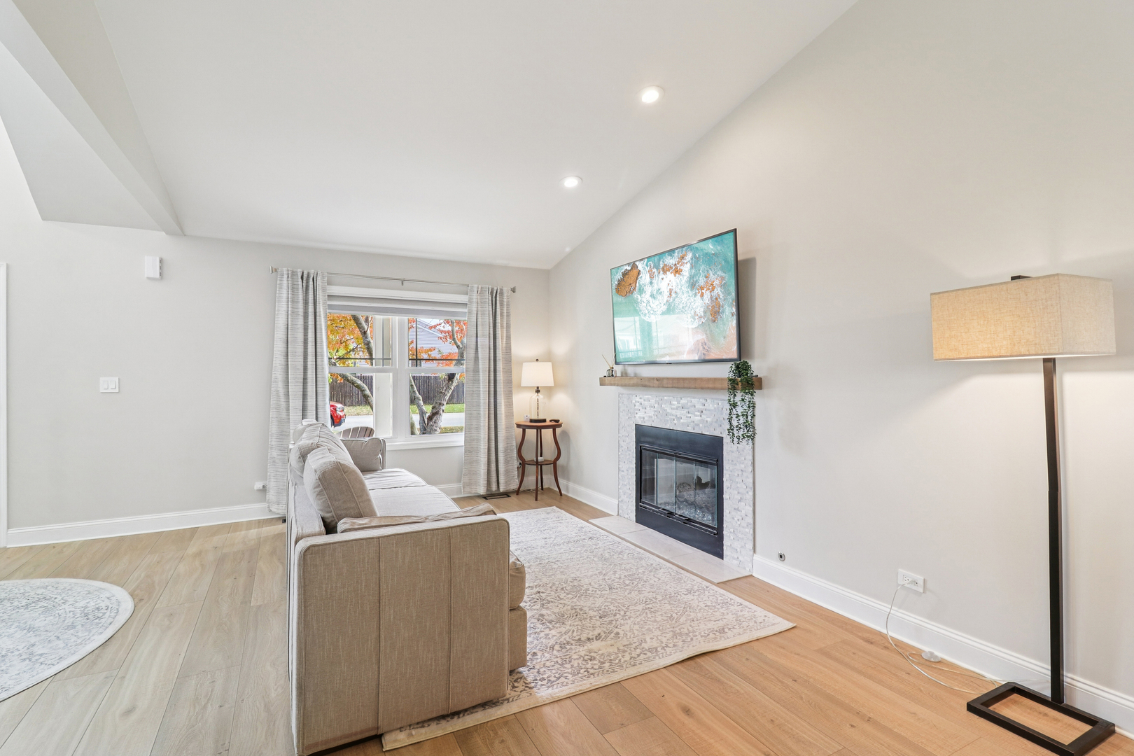 92 Lisk Drive, Hainesville, IL 60030