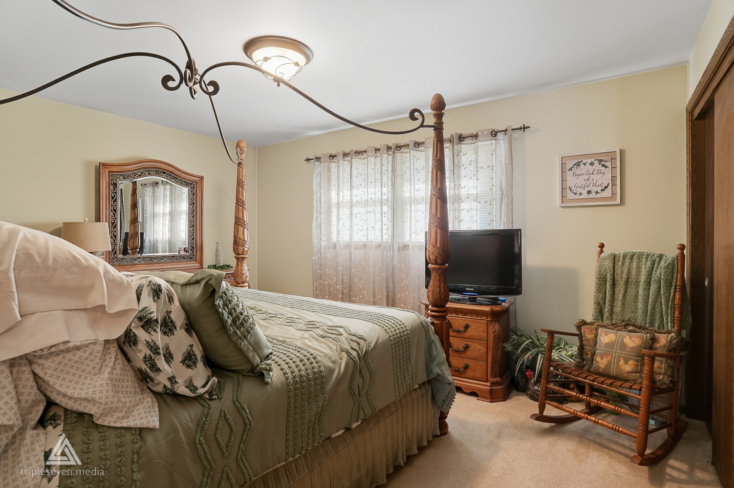 6346 90TH Street, Oak Lawn, IL 60453