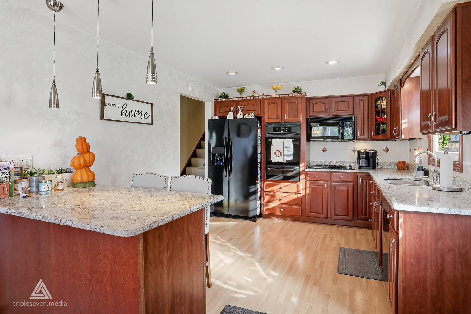 6346 90TH Street, Oak Lawn, IL 60453