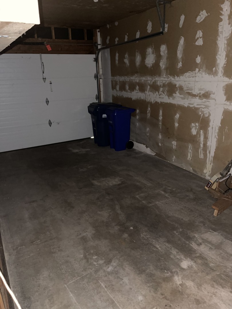 1026 Briarcliffe Boulevard, Wheaton, IL 60189