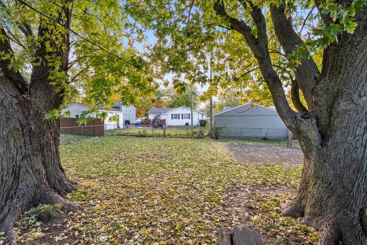 1224 Townley Drive, Bloomington, IL 61704