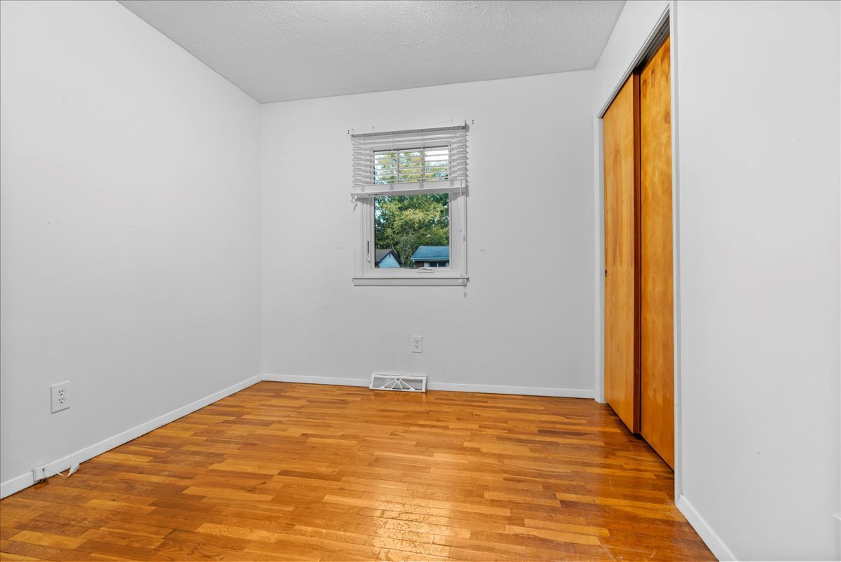 1224 Townley Drive, Bloomington, IL 61704