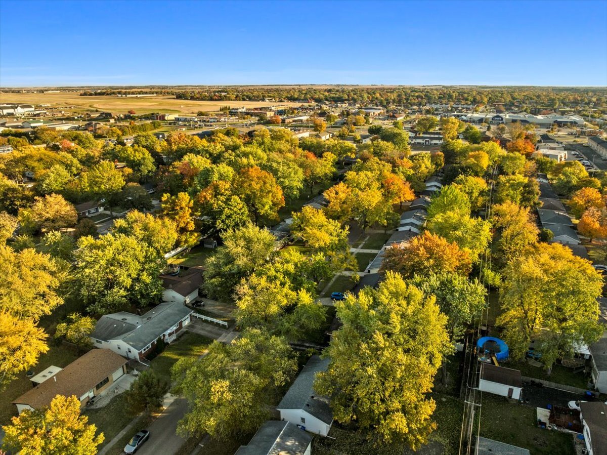 1224 Townley Drive, Bloomington, IL 61704