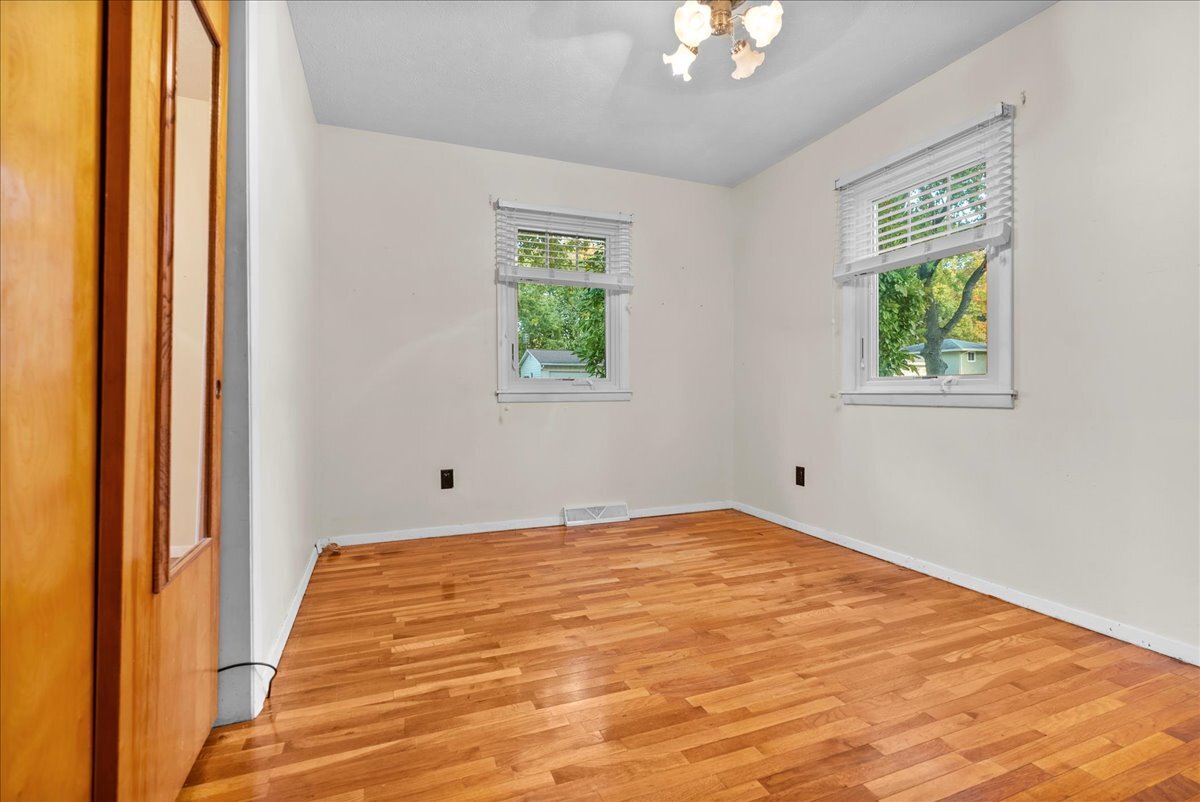 1224 Townley Drive, Bloomington, IL 61704