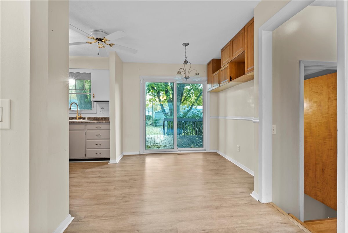 1224 Townley Drive, Bloomington, IL 61704