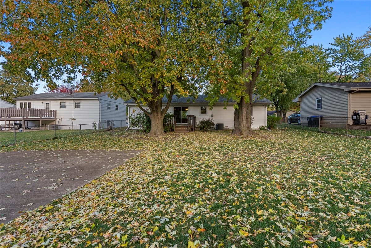 1224 Townley Drive, Bloomington, IL 61704