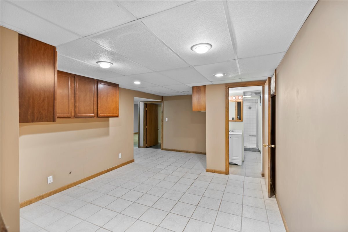 1224 Townley Drive, Bloomington, IL 61704