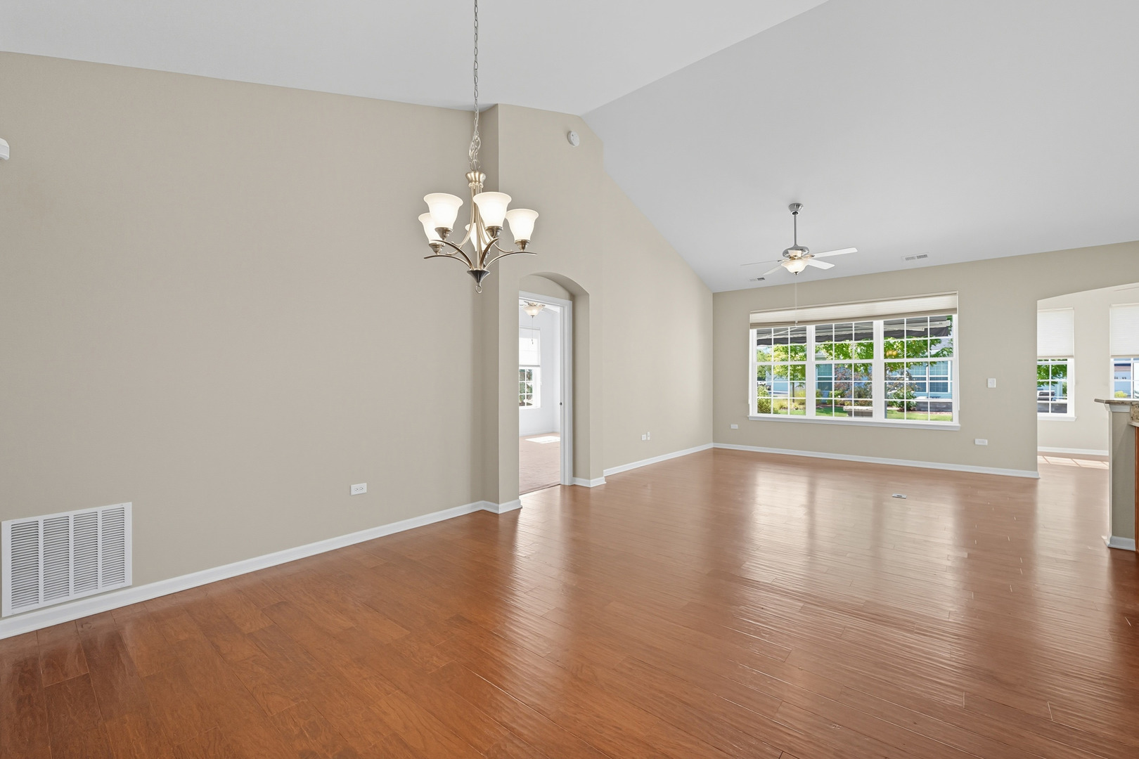 2615 Cranbrook Street, Naperville, IL 60564