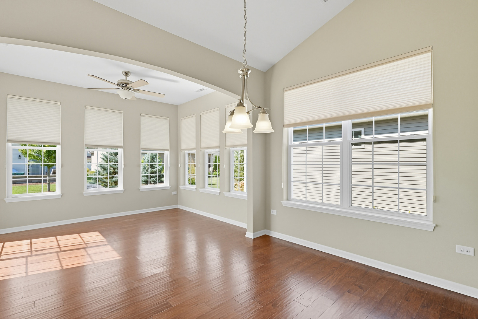 2615 Cranbrook Street, Naperville, IL 60564