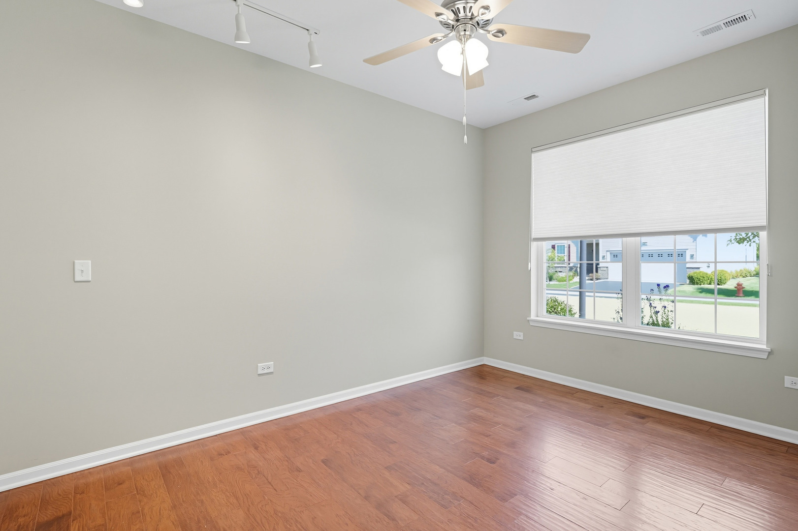 2615 Cranbrook Street, Naperville, IL 60564