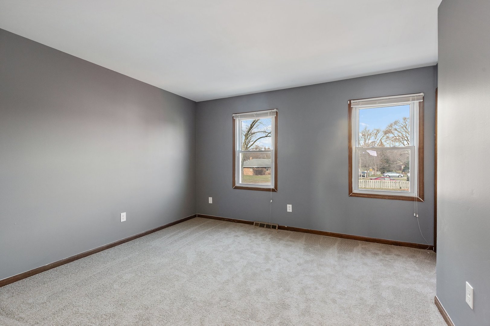 1696 Shamrock Court, Aurora, IL 60505