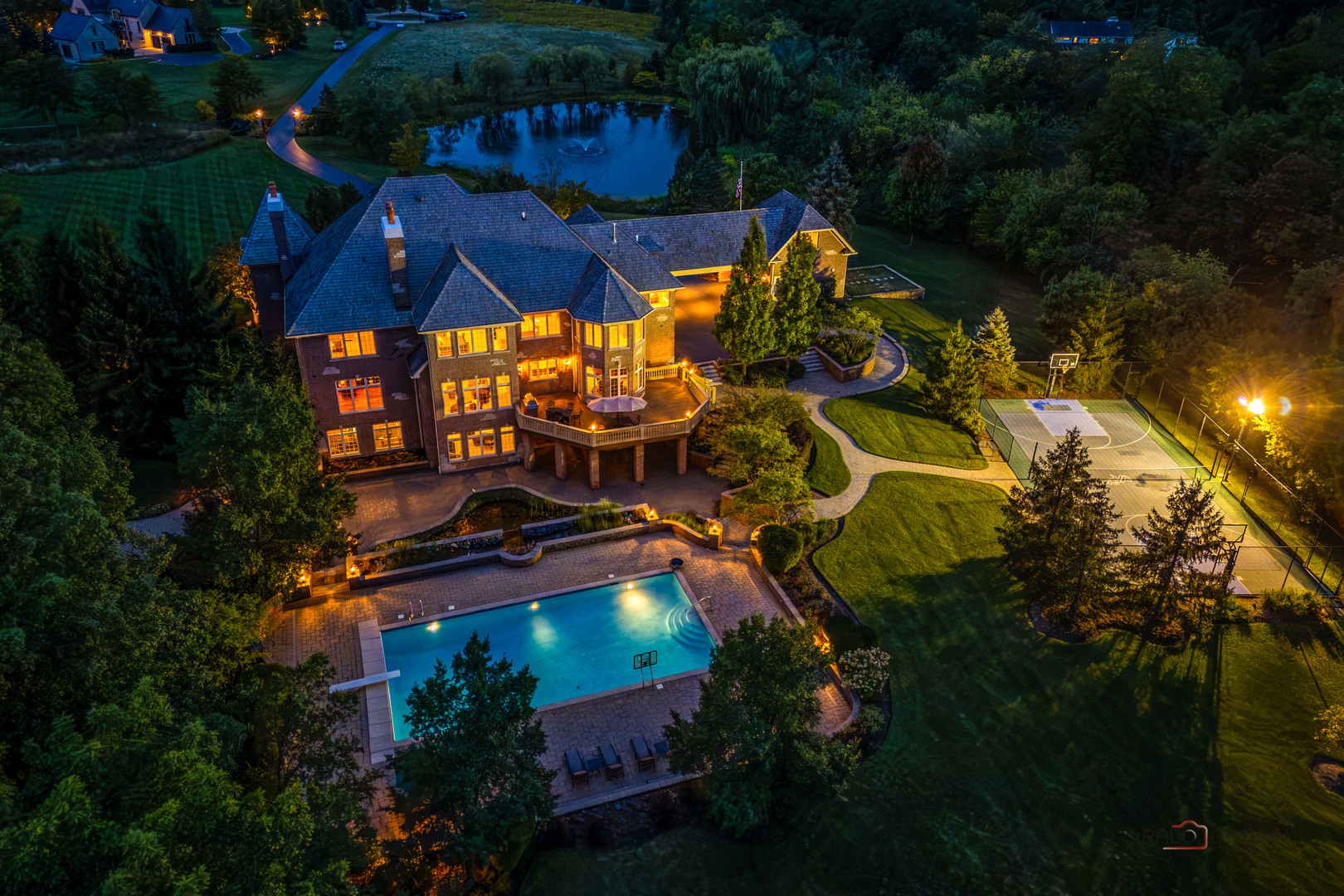 5 Jennifer Court, Barrington, IL 60010