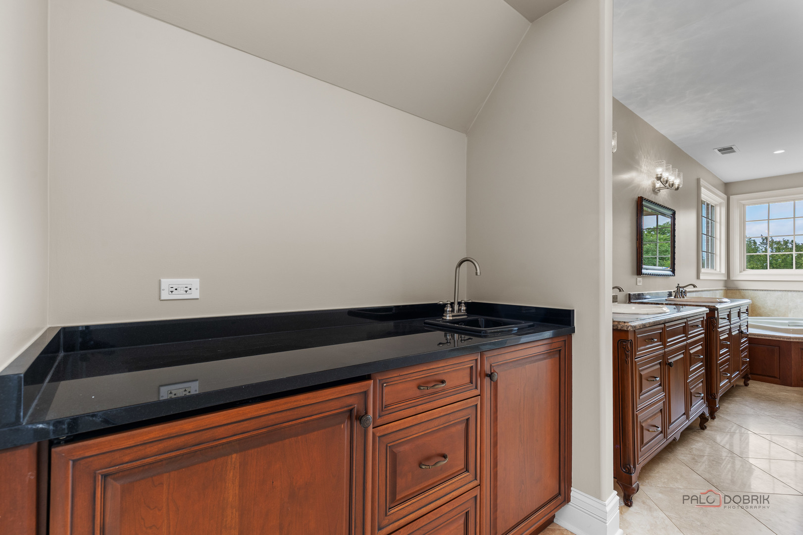 5 Jennifer Court, Barrington, IL 60010