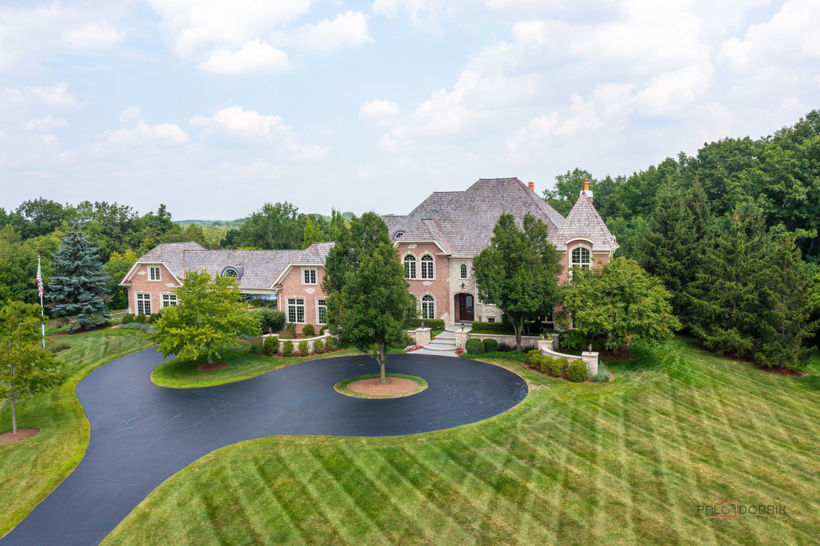 5 Jennifer Court, Barrington, IL 60010