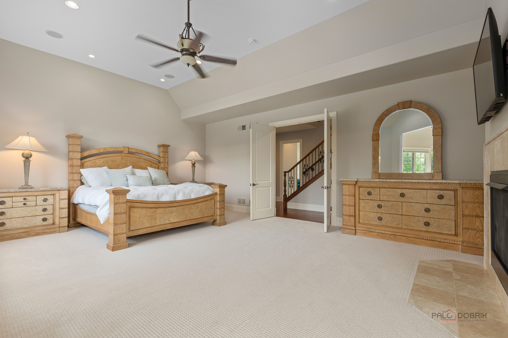 5 Jennifer Court, Barrington, IL 60010
