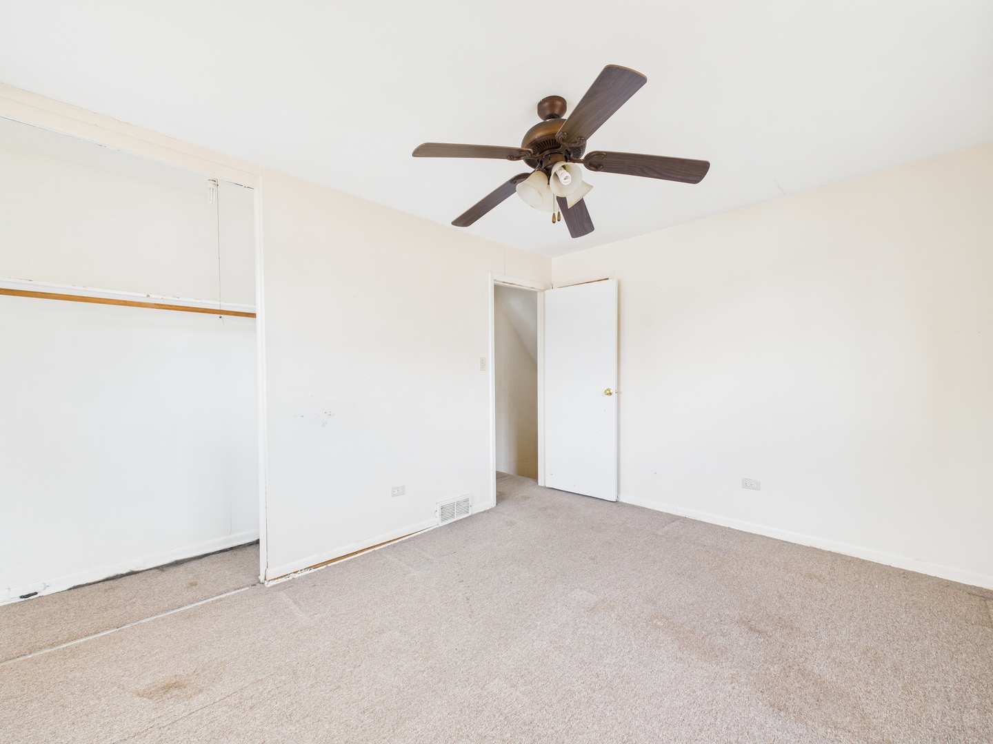 235 32nd Avenue, Bellwood, IL 60104